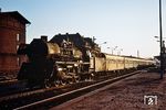 In der Abendsonne wartet die Stralsunder 03 0080 vor D 1617 nach Berlin in Neubrandenburg auf Ausfahrt. (10.07.1977) <i>Foto: Dr. Uwe Knoblauch</i>
