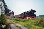 03 0085 mit D 510 an der ehemaligen Blockstelle Danewitz bei Biesenthal, südlich von Eberswalde. (01.07.1977) <i>Foto: Dr. Uwe Knoblauch</i>