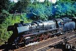 Das Bw Oebisfelde bespannte 1976 drei Eilzugpaare zwischen Berlin und Stendal mit der Baureihe 03. Zu diesen gehörte u.a. der E 544, der hier mit 03 2242 bei Berlin-Altglienicke unterwegs ist. (07.1976) <i>Foto: Dr. Uwe Knoblauch</i>