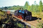 01 2207 mit dem D 379 "Istropolitan" von Berlin Ostbahnhof über Dresden nach Bratislava bei Berlin-Altglienicke.  (22.08.1976) <i>Foto: Dr. Uwe Knoblauch</i>