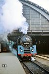 Ausfahrt des Gex 2650 über Eberswalde, Pasewalk nach Stralsund mit 01 0530-4 (01 530) in Berlin Ostbahnhof. (16.05.1978) <i>Foto: Dr. Uwe Knoblauch</i>