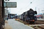 03 2128 in Lutherstadt Wittenberg. Den Zusatz "Lutherstadt" erhielt die Stadt kurioserweise 1938 unter den kirchenfeindlichen Nazis, kurz vor Beginn des Zweiten Weltkrieges. Ebenso seltsam ist nebenbei, dass Eisleben das gleiche Namensprivileg 1946 ausgerechnet unter sowjetischer Besatzung zum 400. Todestag des Reformators erhielt.  (18.05.1978) <i>Foto: Dr. Uwe Knoblauch</i>
