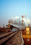 03 0077 mit D 552 (Erfurt - Stralsund) am Karower Kreuz in Berlin. (05.12.1976) <i>Foto: Dr. Uwe Knoblauch</i>
