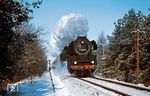 41 1159 mit der damaligen Oebisfelder "Starleistung", dem D 447 von Köln nach Leipzig, den die Lok bis Magdeburg beförderte, bei Flechtingen. (02.1978) <i>Foto: Dr. Uwe Knoblauch</i>