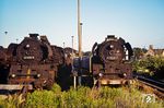 41 1120 und 41 1326 dienten zeitweise noch als Reserveloks in Neubrandenburg. Zum Zeitpunkt der Aufnahme stand 41 1120 gerade 2 Wochen auf z (29.06.1977), 41 1326 wurde einen Monat später (am 08.08.1977) z-gestellt.  (10.07.1977) <i>Foto: Dr. Uwe Knoblauch</i>