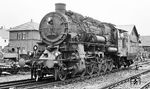 58 1111 ist in ihrer neuen Heimat eingetroffen. Nach dem Weiterverkauf der Lok an die UEF im Jahre 1984 war sie nach erfolgter Hauptuntersuchung am 8. Juni 1985 wieder betriebsfähig und kam bei den Fahrzeugparaden der DB zum 150-jährigen Jubiläum erstmals wieder vor großem Publikum zum Einsatz. (19.03.1977) <i>Foto: Burkhard Wollny</i>