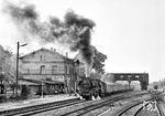 Der Bahnhof Ludwigsfelde liegt an der Strecke Berlin - Leipzig. 03 2128 mit Altbaukessel setzt mit P 3517 nach kurzem Halt ihre Fahrt nach Wittenberg fort. (17.05.1978) <i>Foto: Joachim Schmidt</i>