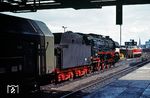 03 2162 wartet mit dem Städteschnellverkehrszug D 565 nach Leipzig in Berlin Ostbahnhof auf Ausfahrt. (07.08.1976) <i>Foto: Dr. Uwe Knoblauch</i>