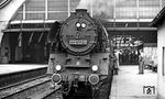 03 2162 vor dem Städteschnellverkehrszug D 565 nach Leipzig in Berlin Ostbahnhof. (12.1975) <i>Foto: Burkhard Wollny</i>