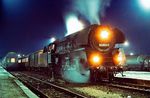 01 0508 ist mit P 3025 aus Leipzig in Saalfeld eingetroffen.  (21.02.1980) <i>Foto: Dr. Uwe Knoblauch</i>