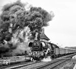 Starker Antritt von 03 0090 bei der Ausfahrt mit dem D 514 nach Stralsund im Bahnhof Prenzlau.  (11.09.1978) <i>Foto: Joachim Schmidt</i>