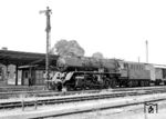 50 5030 vom Bw Angermünde (ex 50 1622, Maffei, Baujahr 1942), 1960 umgebaut in 50 3611, seit 1966 mit Ölfeuerung ausgerüstet, im Bahnhof Prenzlau. (06.07.1968) <i>Foto: Will A. Reed</i>