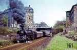 01 0505 verlässt mit P 3025 nach Saalfeld den Haltepunkt Leipzig-Möckern. (01.05.1980) <i>Foto: Dr. Uwe Knoblauch</i>