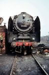 Die Ostbahnhofer 01 226 in ihrer Heimatdienststelle. Sie war am 6. April 1938 beim Bw Dresden-Altstadt in Dienst gestellt worden und wurde am 13.07.1973 in Berlin Ostbahnhof ausgemustert. Dazwischen dürfte sie unzählige Male zwischen den beiden Städten unterwegs gewesen sein.   (20.02.1968) <i>Foto: Klaus D. Holzborn</i>