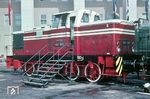 V 60 1083 des Lokomotivbau Karl Marx, Potsdam-Babelsberg (LKM) wurde fabrikneu auf der Leipziger Frühjahrsmesse gezeigt. Offiziell wurde sie am 08. Juli 1963 beim Bw Halle G in Dienst gestellt und 1994 ausgemustert. (03.1963) <i>Foto: Joachim Claus</i>