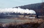 Für den D 1097 wurde das Licht bei Hönebach schon knapp, als 01 0530 gegen 15.00 Uhr endlich auf der Bildfläche erschien. (01.1971) <i>Foto: Dieter Junker</i>