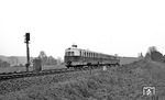 Der ehemalige "Fliegende Kölner" SVT 137 273 wurde bei der DR in 182 001 umgezeichnet und befindet sich hier auf der Fahrt von Berlin nach Leipzig südlich von Ludwigsfelde. (04.1977) <i>Foto: Burkhard Wollny</i>