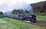 01 0522 mit dem Saisonschnellzug D 1097 (Düsseldorf ab als D 1159 - Bebra (14.20/14.53 Uhr) – Erfurt - Dresden) bei Hönebach. (07.1971) <i>Foto: Robin Fell</i>