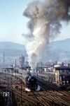Um 7.20 Uhr setzt 01 0533 den E 800 nach Leipzig in Saalfeld in Bewegung. (21.04.1977) <i>Foto: Hans-Jürgen Müller</i>