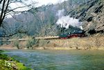 50 3576 mit dem Sandzug Gag 56355 nach Glauchau an der Mulde bei Wolkenburg. (18.04.1987) <i>Foto: Volker Fröhmer</i>