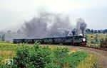 Der MOROP-Sonderzug mit 99 5901 und 99 5903 verlässt Stiege. (10.09.1987) <i>Foto: Wolfgang Bügel</i>