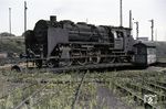 Die Wriezener 62 1007 wendet auf der Drehscheibe 2 in der Est Berlin-Lichtenberg. Sie wurde als letzte 62er der DR am 04.05.1971 auf "warten L3" abgestellt. Die Ausmusterung genehmigte die HvM am 11. Mai 1973 mittels Ausmusterungsprotokoll 40/73.  (25.08.1970) <i>Foto: Robin Fell</i>