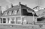 Der Bahnhof Hechendorf an der Hauptstrecke München–Garmisch-Partenkirchen den Bahnhof Hechendorf wurde 1984 für den Personenverkehr stillgelegt. (1979) <i>Foto: Karsten Risch</i>