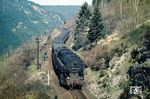95 0020 mit P 18003 nach Sonneberg am Einfahrvorsignal von Lauscha oberhalb des Lauschensteintunnels. (15.05.1979) <i>Foto: Hans-Jürgen Müller</i>