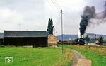 50 3654 (Bw Glauchau) verlässt mit Ng 65319 von St. Egidien nach Oelsnitz den Bahnhof Rödlitz-Hohndorf zwischen Lichtenstein/Sa. und Oelsnitz. (11.09.1987) <i>Foto: Wolfgang Bügel</i>