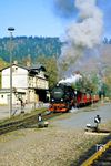 99 7242 mit P 14407 (Wernigerode - Nordhausen) in Eisfelder Talmühle. (18.11.1987) <i>Foto: Wolfgang Bügel</i>