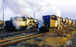 Im Bahnhof Blumenberg treffen 50 3559 und 50 3556 aufeinander. (12.03.1988) <i>Foto: Slg. Wolfgang Bügel</i>