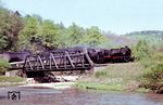 58 1758 mit P 3603 (Zwickau - Aue - Johanngeorgenstadt) am Ufer der Zwickauer Mulde bei Schlema. (05.1975) <i>Foto: Michael Malke</i>