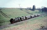 94 1292 rollt mit einem Personenzug aus Schleusingen auf dem ehemaligen Zahnstangenabschnitt bei Suhl-Friedberg zu Tal. (04.1972) <i>Foto: Joachim Claus</i>