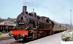 94 1541 (ex 94 541) mit einem Personenzug nach Suhl (und einer weiteren T 16.1 am Zugschluss) im Bahnhof Schleusingen. (1971) <i>Foto: Michael Malke</i>