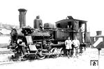 LAG-Lok 61 wurde mit zwei Schwesterloks (62 II und 67) speziell für die Walhalla-Bahn zwischen Regensburg und Wörth an der Donau gebaut. Die 1902 gelieferte Lok blieb bis zur Außerdienststellung im Jahr 1956 auf ihrer Stammstrecke. Im Mai 1931 Jahre erfolgte ein Umbau, bei der sie eine elektrische Beleuchtung und eine verlängerte Rauchkammer erhielt.  (1931) <i>Foto: DLA Darmstadt (Maey)</i>