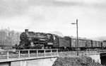 58 1111 fährt mit einem Nahgüterzug aus Johanngeorgenstadt in Schwarzenberg/Erzgeb. ein. (17.04.1976) <i>Foto: Joachim Schmidt</i>