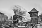 38 1182 dampft mit einem Sonderzug aus Schmölln. (25.02.1986) <i>Foto: Joachim Schmidt</i>