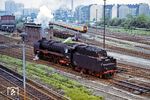 Nach Abstellung des Wagenparks des E 315 im Wriezener Bahnhof, fährt 01 2065 an der Warschauer Straße zurück nach Berlin-Lichtenberg. (07.1979) <i>Foto: Dr. Uwe Knoblauch</i>
