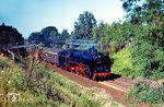 01 2118 mit dem D 371 "Pannonia-Express" in Berlin-Altglienicke. Der "Pannonia" war die Paradeleistung der Dresdner Maschinen zwischen Berlin Ostbahnhof und Dresden Hbf. Für die Strecke benötigte er drei Stunden, mit Zwischenhalten nur in Berlin-Schönefeld, Elsterwerda und Dresden-Neustadt – das war Schwerstarbeit für das Lokpersonal! (15.08.1976) <i>Foto: Dr. Uwe Knoblauch</i>