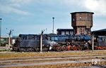50 0037 in ihrer Heimat Pasewalk. Die Lok wurde am 7. September 1942 als 50 2901 Ük beim Bw Illowo/Ostpreußen in Dienst gestellt. 1960 wurde sie in 50 3619 rekonstruiert, 1966 zur ölgefeuerten 50 5037 umgebaut. (31.05.1980) <i>Foto: Dr. Uwe Knoblauch</i>