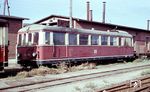 VT 137 562 (Brissonneux & Lotz, Creil, Baujahr 1939) wartet im Bahnhof Barth auf seine Ausmusterung, die am 05.10.1970 erfolgte. Am 26.03.1971 wurde er in Barth zerlegt. (09.1969) <i>Foto: Joachim Claus</i>