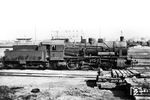 55 2591 war endlich eine originale Hallenser Maschine und im Bw Halle G seit Juli 1944 stationiert. 1964 wurde sie dort auch ausgemustert. Das kriegsbedingt ausgetauschte vordere Führerstandsfenster wurde noch nicht ersetzt. (1947) <i>Foto: Karl-Ernst Maedel</i>