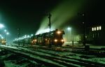 44 1093 und 44 1486 warten am frühen Morgen des 21. Februar 1991 vor Dg 54456 auf Ausfahrt nach Arnstadt. (21.02.1991) <i>Foto: Hans-Jürgen Müller</i>