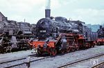 Das Jahr 1971 bedeutete auch das Aus der sächs. XII H 2 (auch "Rollwagen" genannt) im Plandienst. 38 308 wurde in Nossen ebenfalls mit einer Sonderfahrt verabschiedet. (14.06.1970) <i>Foto: Joachim Claus</i>