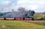 99 7246 mit P 14417 nach Nordhausen in der großen Kurve bei Stiege. (29.07.1988) <i>Foto: Wolfgang Bügel</i>