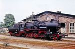 52 8095 vom Bw Frankfurt (Oder) (ex 52 6106, BMAG, Baujahr 1943) in perfekter Fotopose in der Einsatzstelle Wriezen. Die Lok gehört heute der Vulkan-Eifel-Bahn Betriebsgesellschaft Gerolstein. (06.07.1981) <i>Foto: Hans-Jürgen Trunk</i>