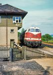 DR 118 236 vom bw Nordhausen fährt mit einem Personenzug in Blankenheim (Krs. Sangerhausen) ein. (1977) <i>Foto: Karsten Risch</i>