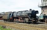 Von 1955 bis 1973 waren im Bw Arnstadt Dampfloks mit Kohlenstaubfeuerung stationiert. Hierzu wurde 1961 u.a. eine spezielle Mahl- und Bunkeranlage für Kohlenstaub in Betrieb genommen. 44 1481 erhielt im Juni 1957 im RAW Meiningen ihre Kohlenstaubfeuerung und blieb bis zum Dampfende im Dezember 1973 in Arnstadt. (25.05.1973) <i>Foto: H.-D. Scheel</i>