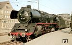 03 214 vom Bw Berlin Ostbahnhof vor einem Schnellzug in Halle (Saale) Hbf. (01.05.1968) <i>Foto: Klaus Kieper, Slg. Holzborn</i>
