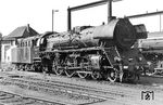 Die Stralsunder 03 1077 im Bw Berlin-Karlshorst. Sie hatte am 30.04.1957 einen Neubaukessel erhalten und wurde am 28.07.1966 mit Ölhauptfeuerung ausgerüstet.  (08.07.1968) <i>Foto: Rudi Lehmann, Slg. Holzborn</i>